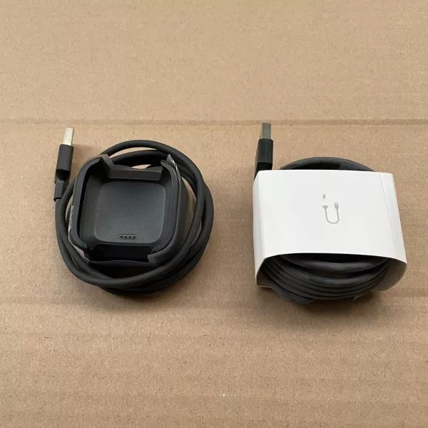 Original USB Charging Cable Dock for Fitbit Versa 1 / Versa Lite new