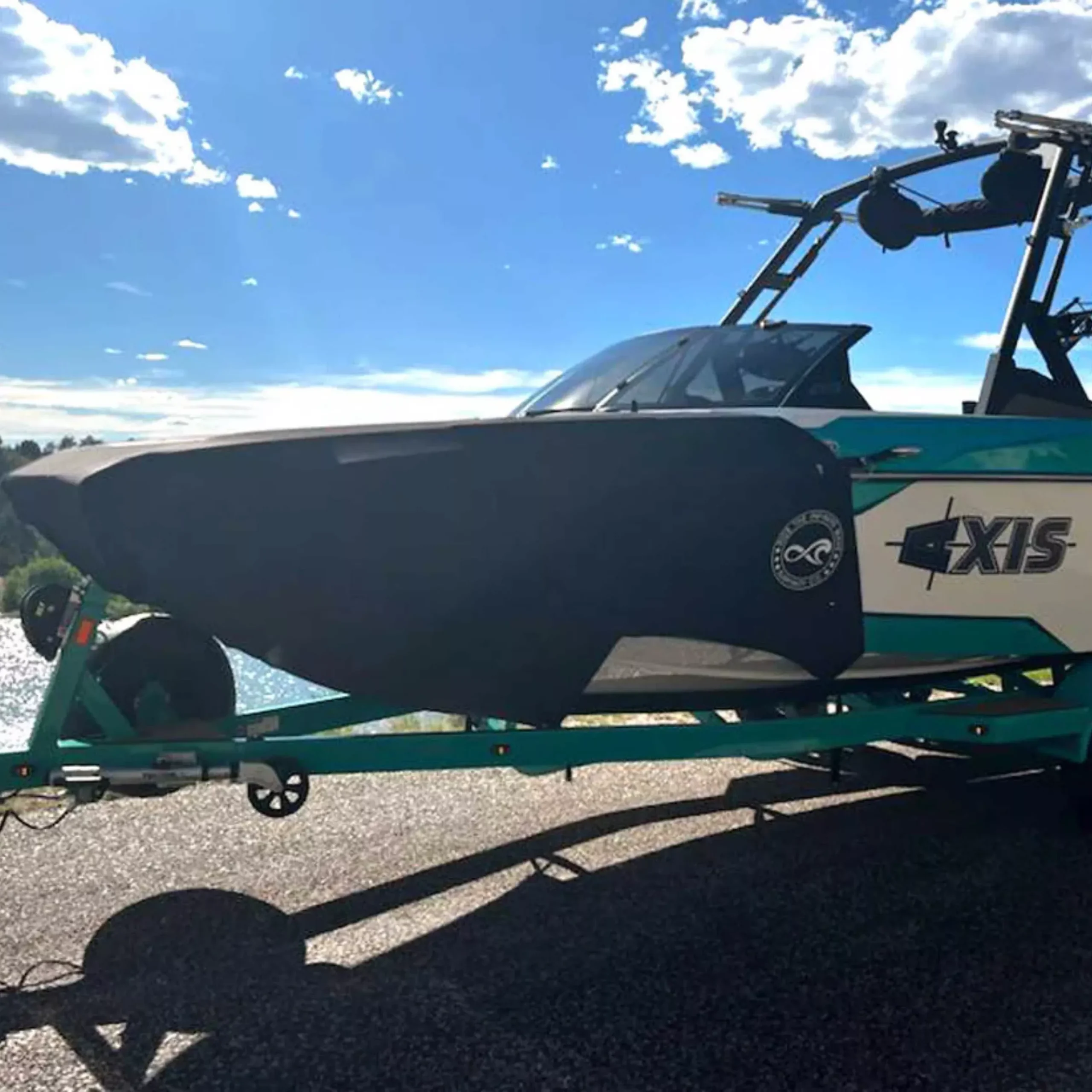 Surfinity 2022-2023 Axis T235 Boat Shield